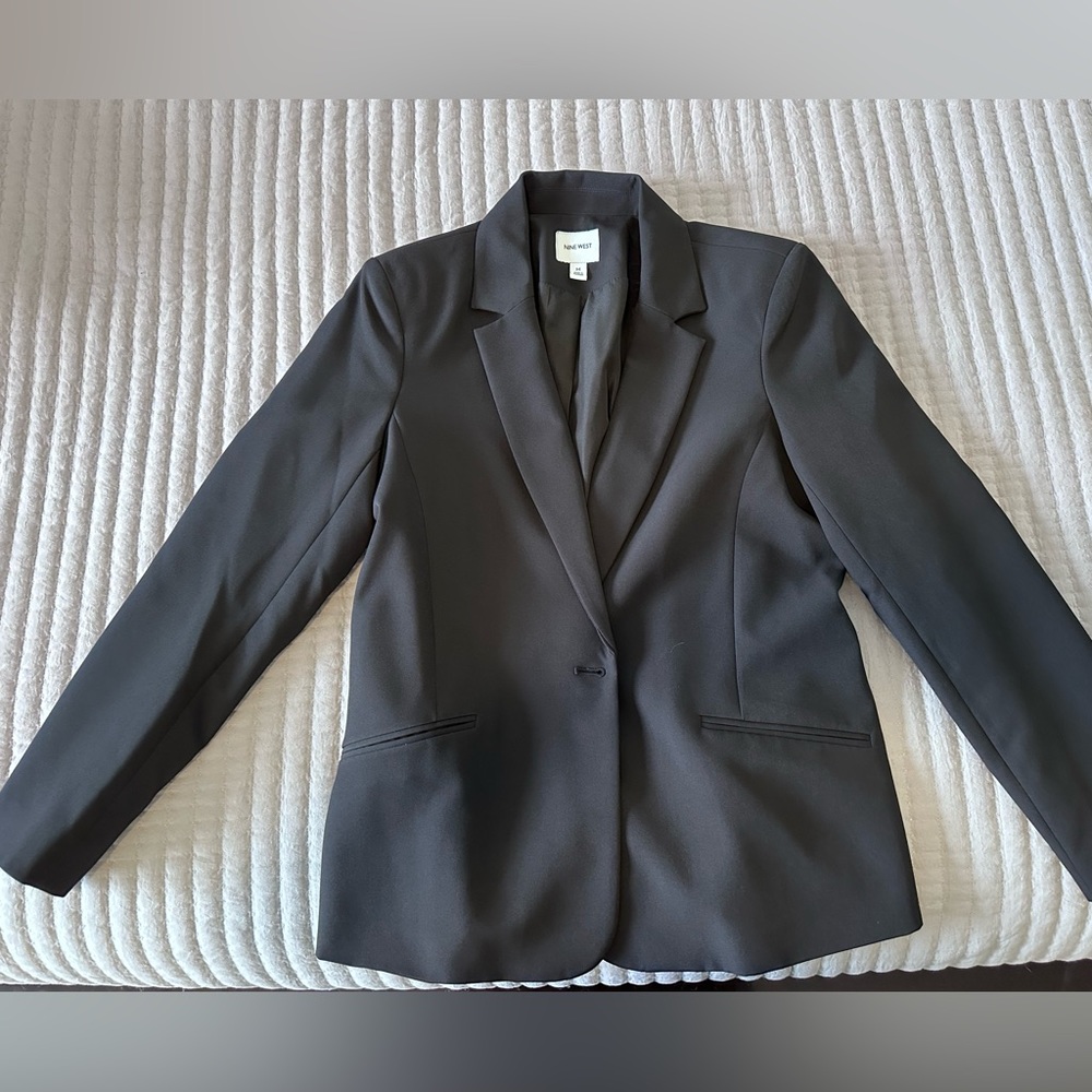 Nine West women’s blazer